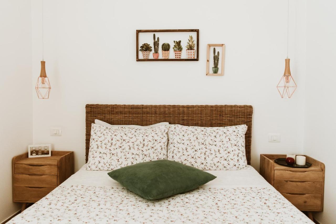 Bed and Breakfast Casa Romito Trani Exterior foto